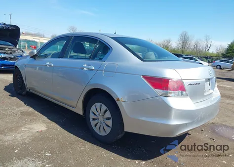 2008 Honda Accord 2.4 Lx z USA, uszkodzony, nr VIN 1HGCP263X8A126119